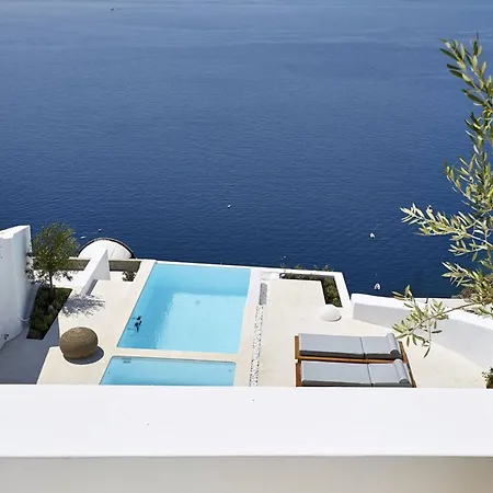 Firon-ias Santorini וילה