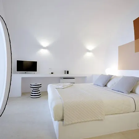 Firon-ias Santorini *