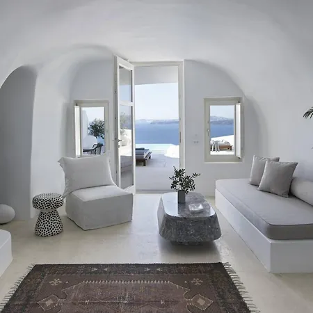 Firon-ias Santorini וילה